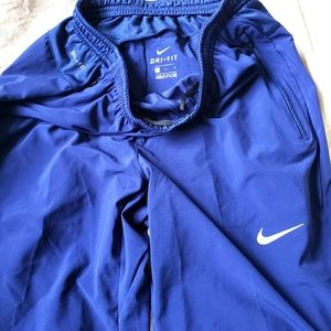 Blue retro medium Nike sweats